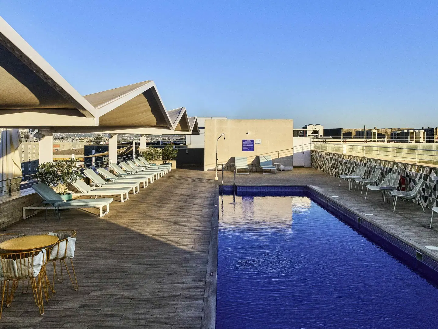 Novotel Sevilla Hotel OUTDOOR_POOL