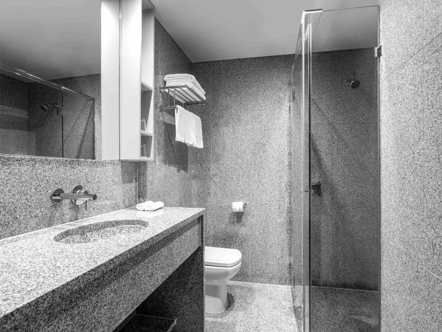 Mantra Melbourne Airport Badezimmer