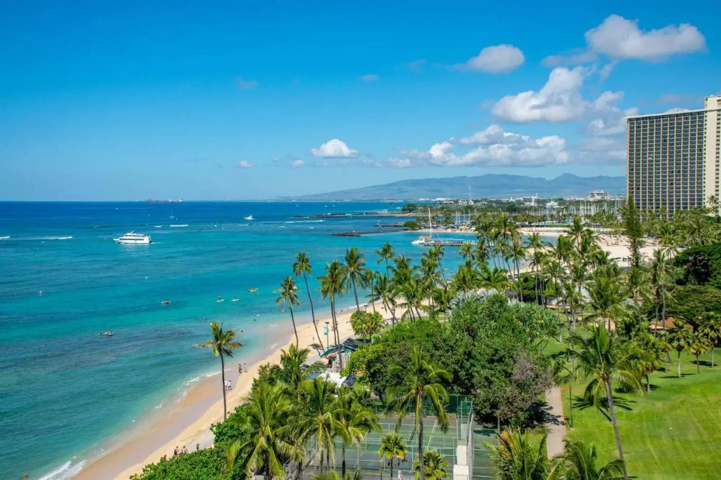 Waikiki Shore by Outrigger Strand