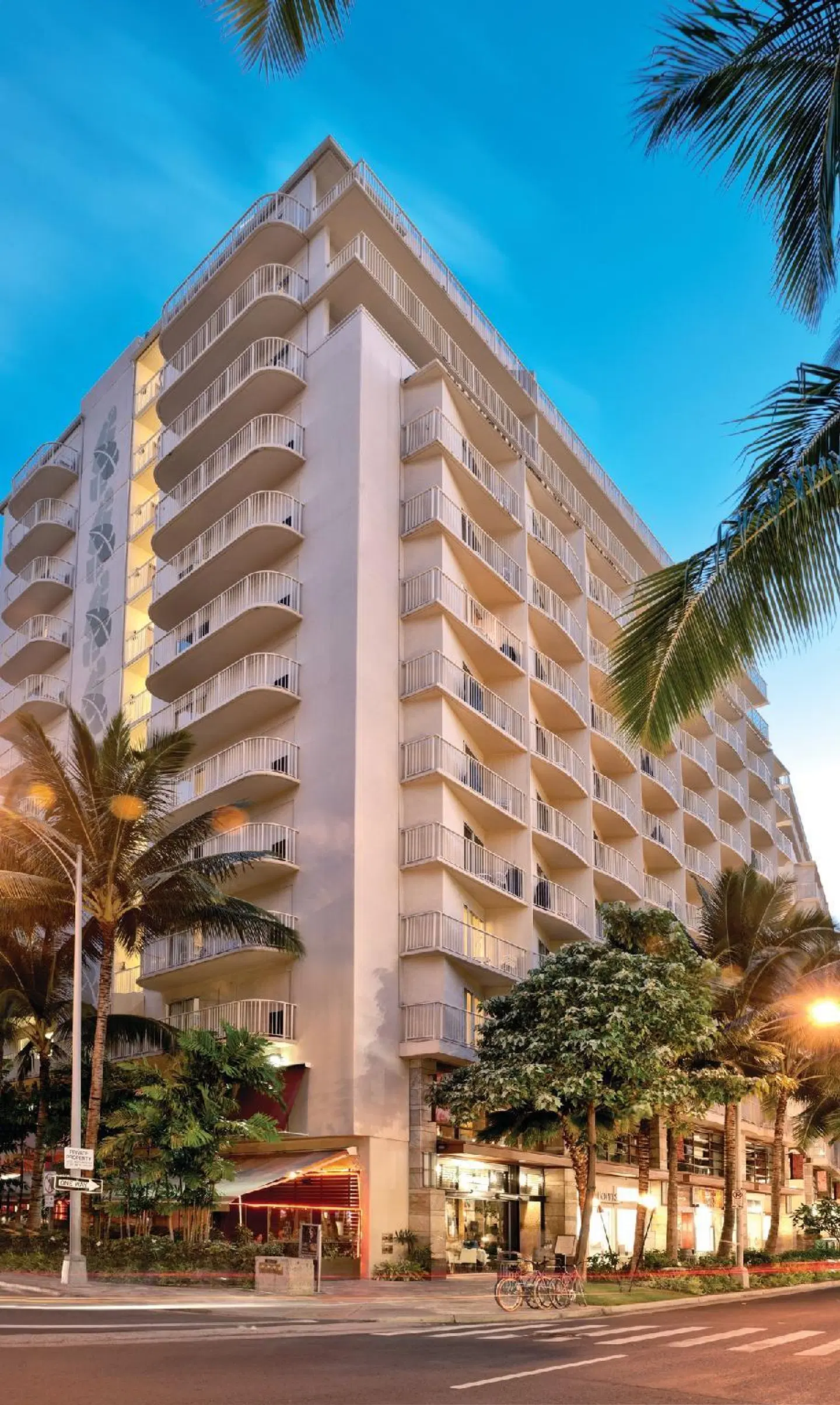 Club Wyndham at Waikiki Beach Walk EXTERIOR