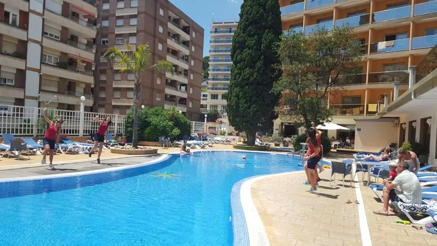 Hotel Bon Repos OUTDOOR_POOL