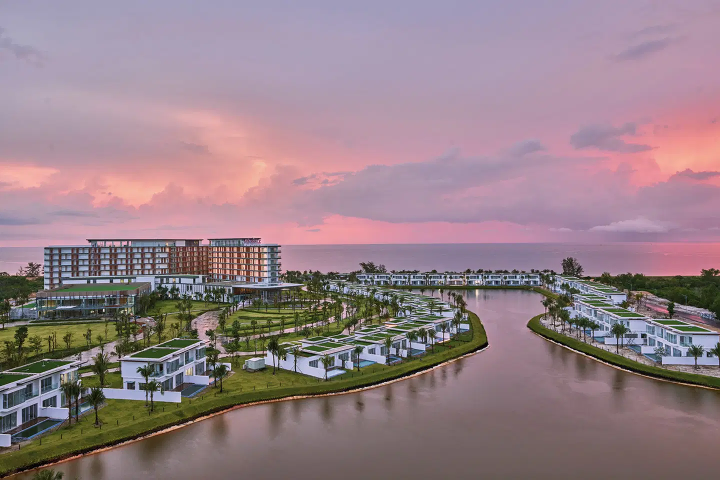 Mövenpick Resort Waverly Phu Quoc LANDSCAPE