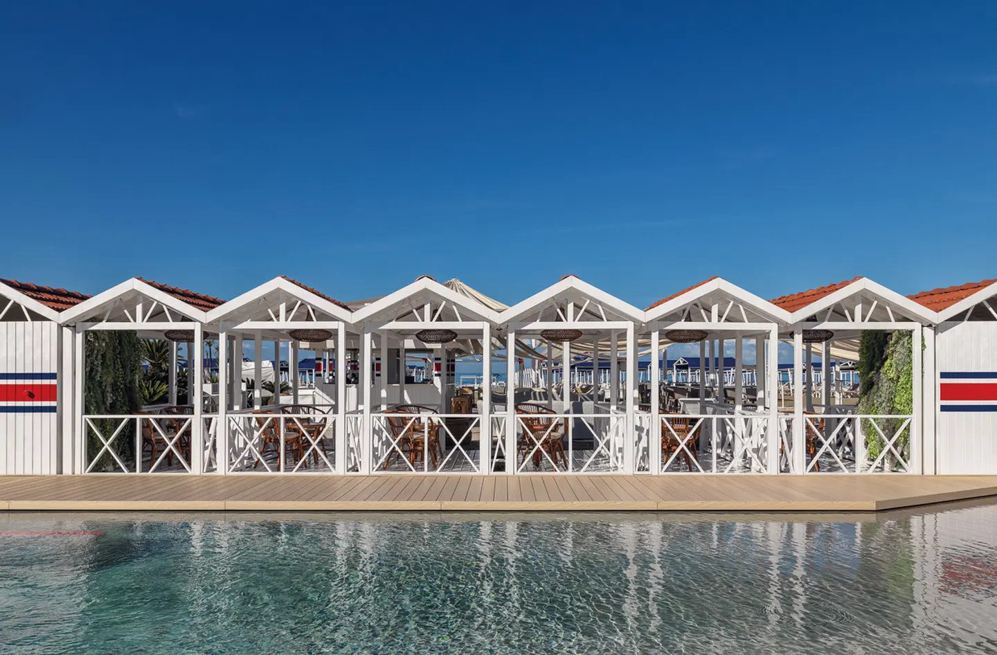 Augustus Hotel & Resort EXTERIOR