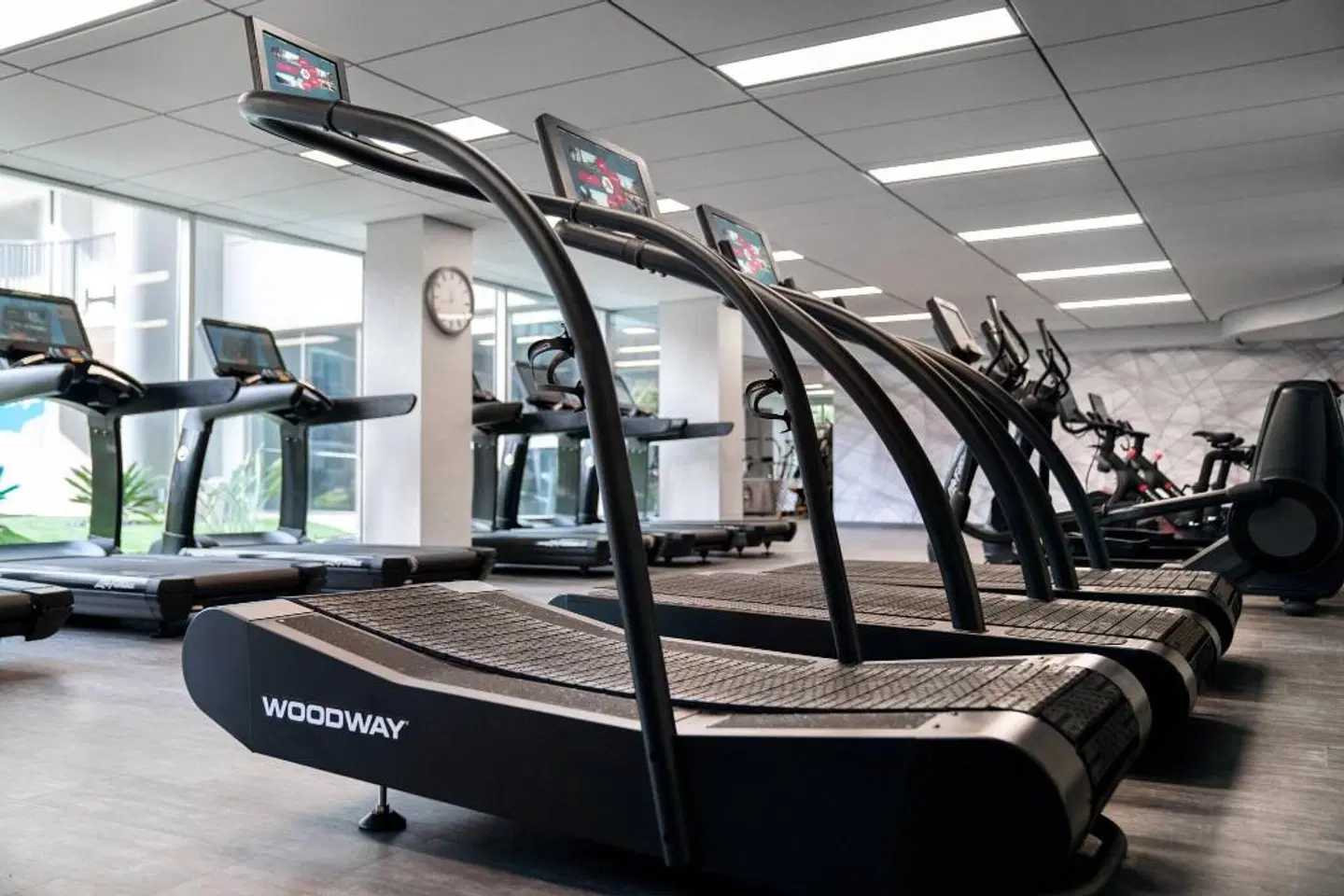 Los Angeles Airport Marriott SPORTS_AND_LEISURE