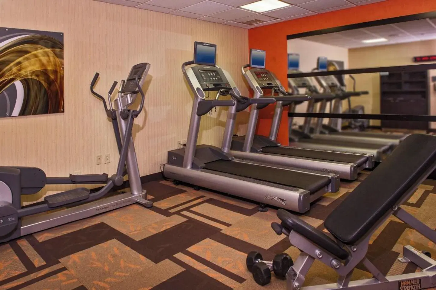 Courtyard by Marriott Richmond West SPORTS_AND_LEISURE