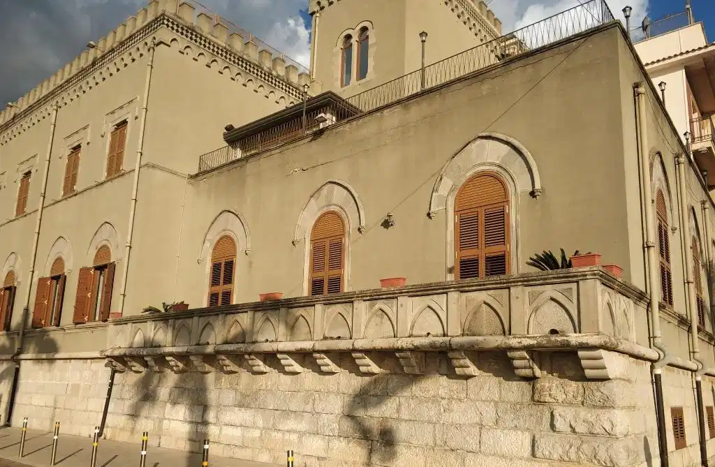 Palazzo Durante — ChIJXW6bmsGGFhMRkIK2ZykECwM,ChIJs1lT0GhiEBMRUH22ZykECwE