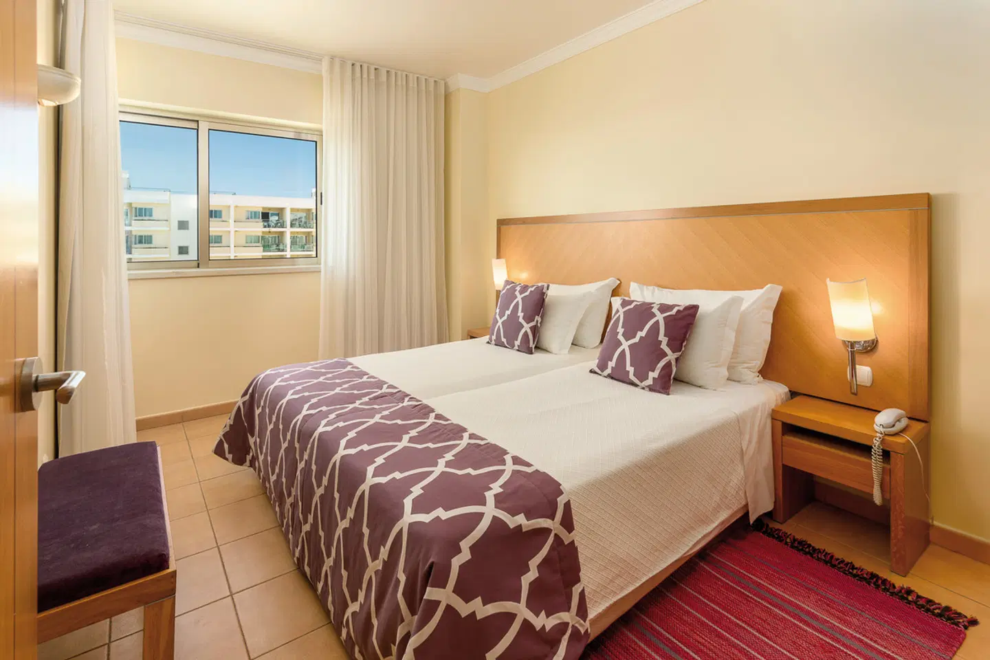 Dunamar ROOM_EXAMPLE
