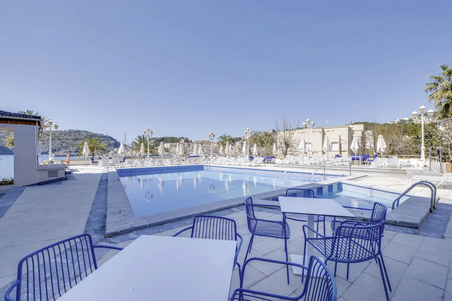 Eden Sóller OUTDOOR_POOL