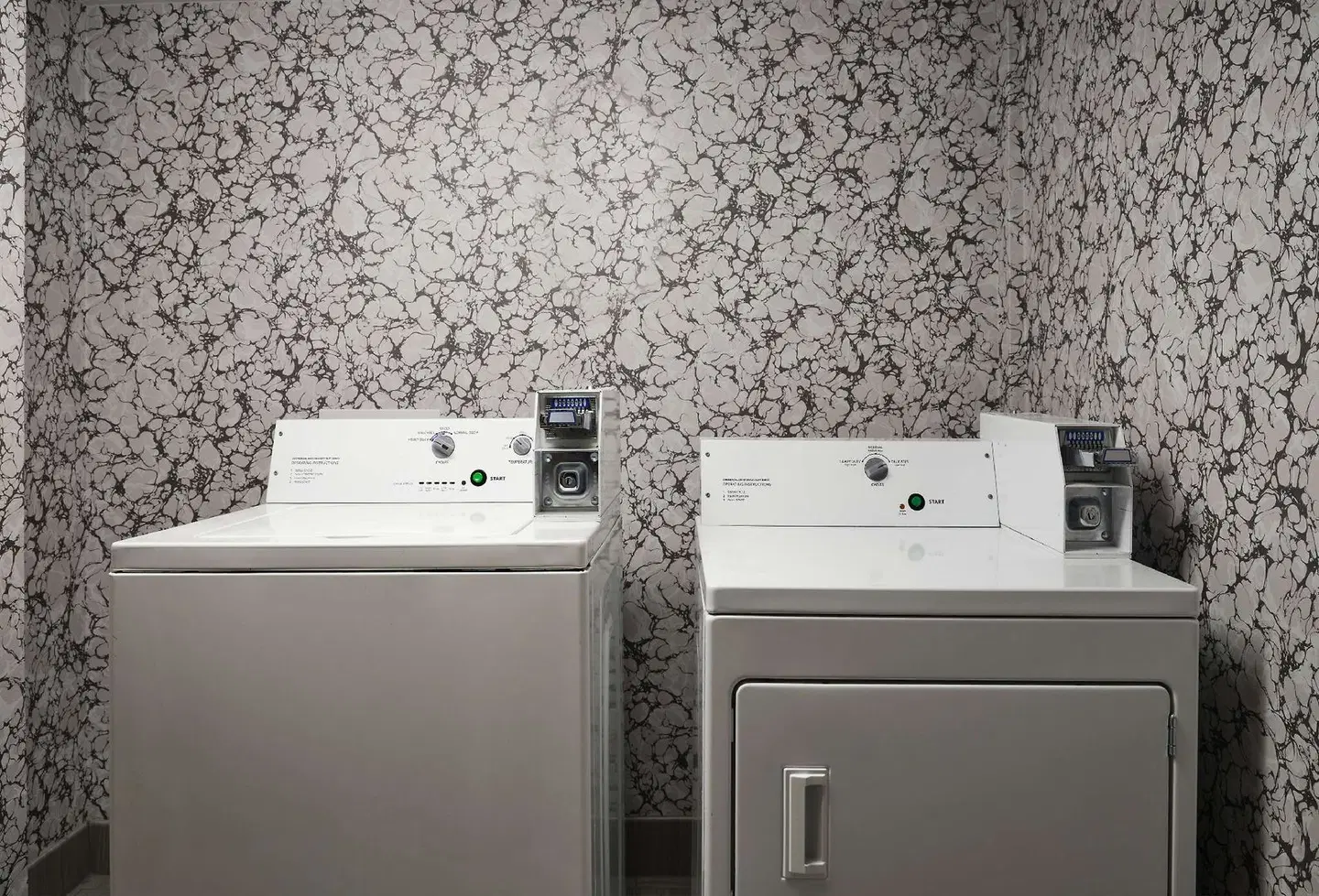 Hilton Garden Inn Las Colinas Badezimmer