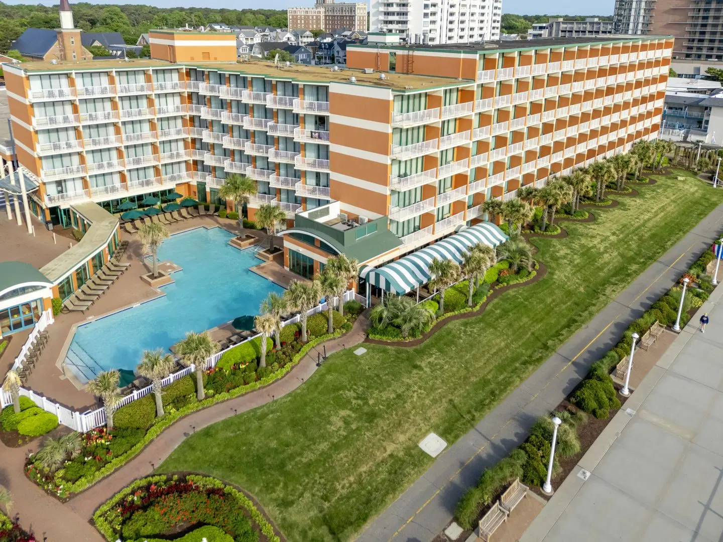Holiday Inn & Suites Virginia Beach - North Beach by IHG EXTERIOR