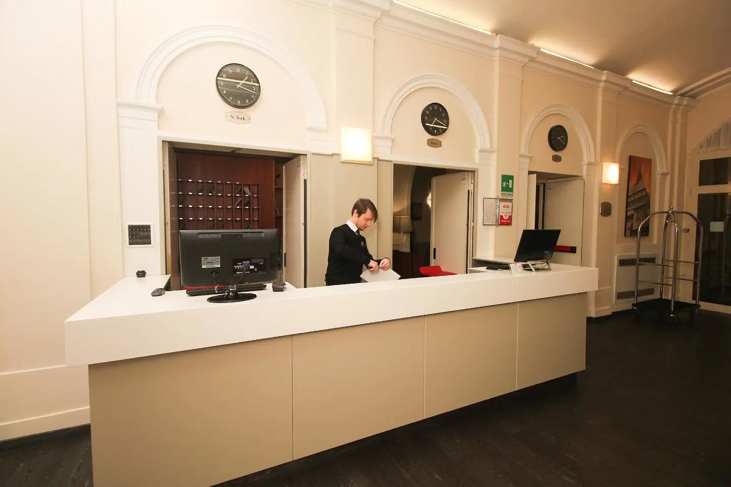 Urbani LOUNGE_LOBBY