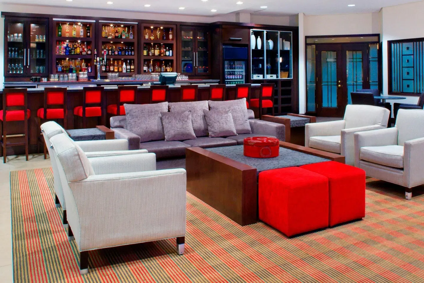 Four Points by Sheraton Winnipeg South Bar