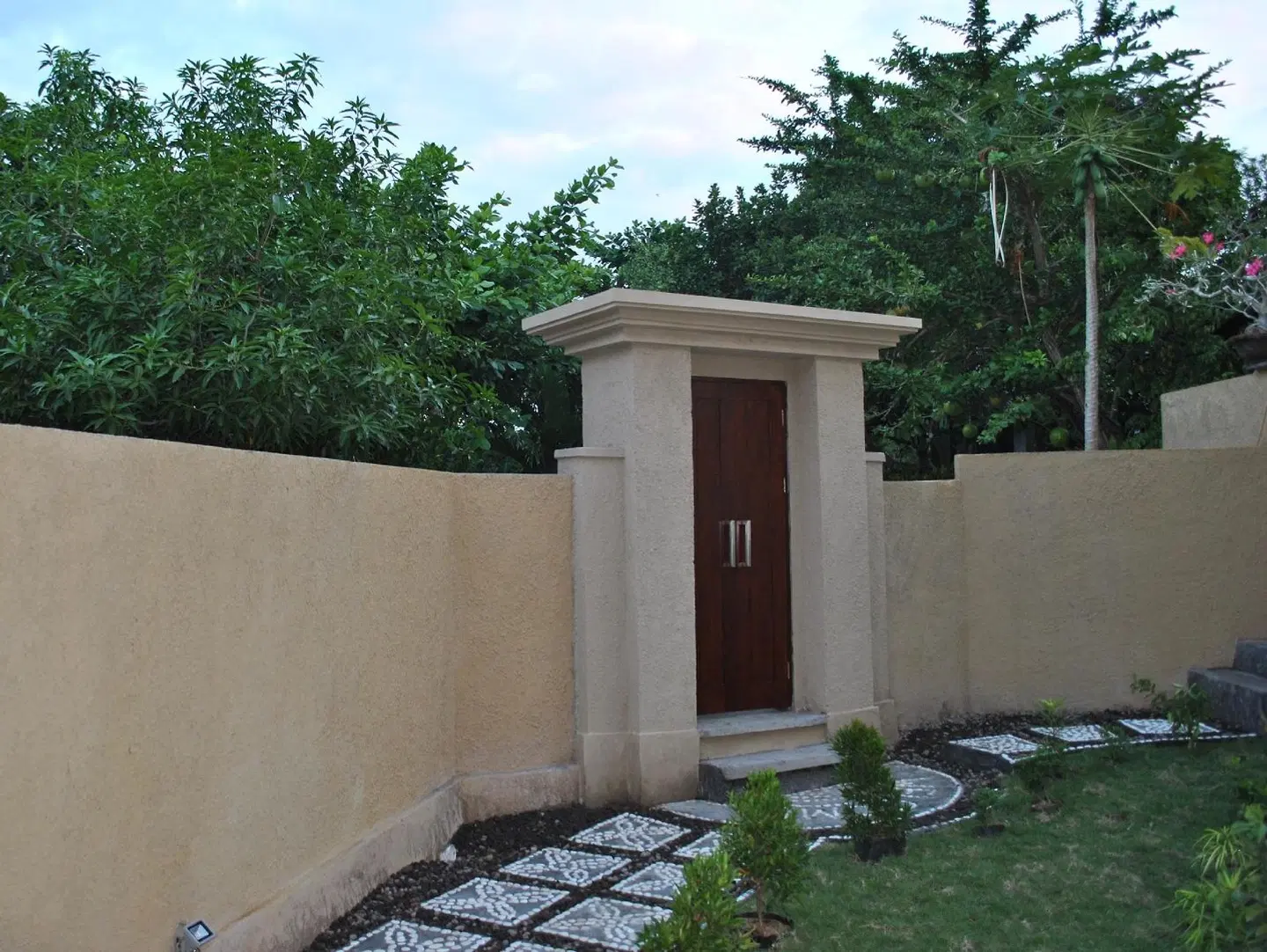 Betesda Guest House EXTERIOR
