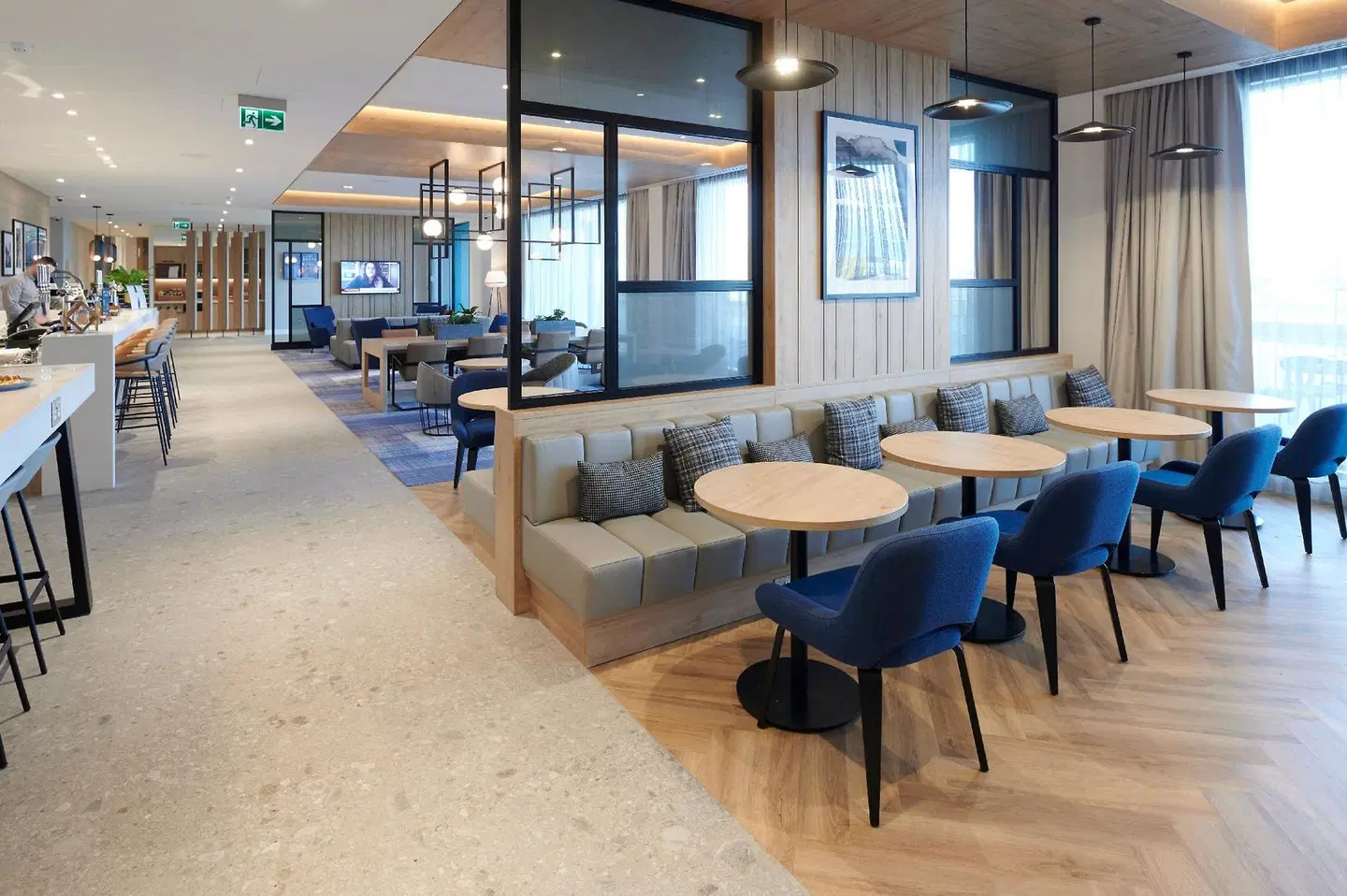 Courtyard by Marriott Inverness Airport Bar