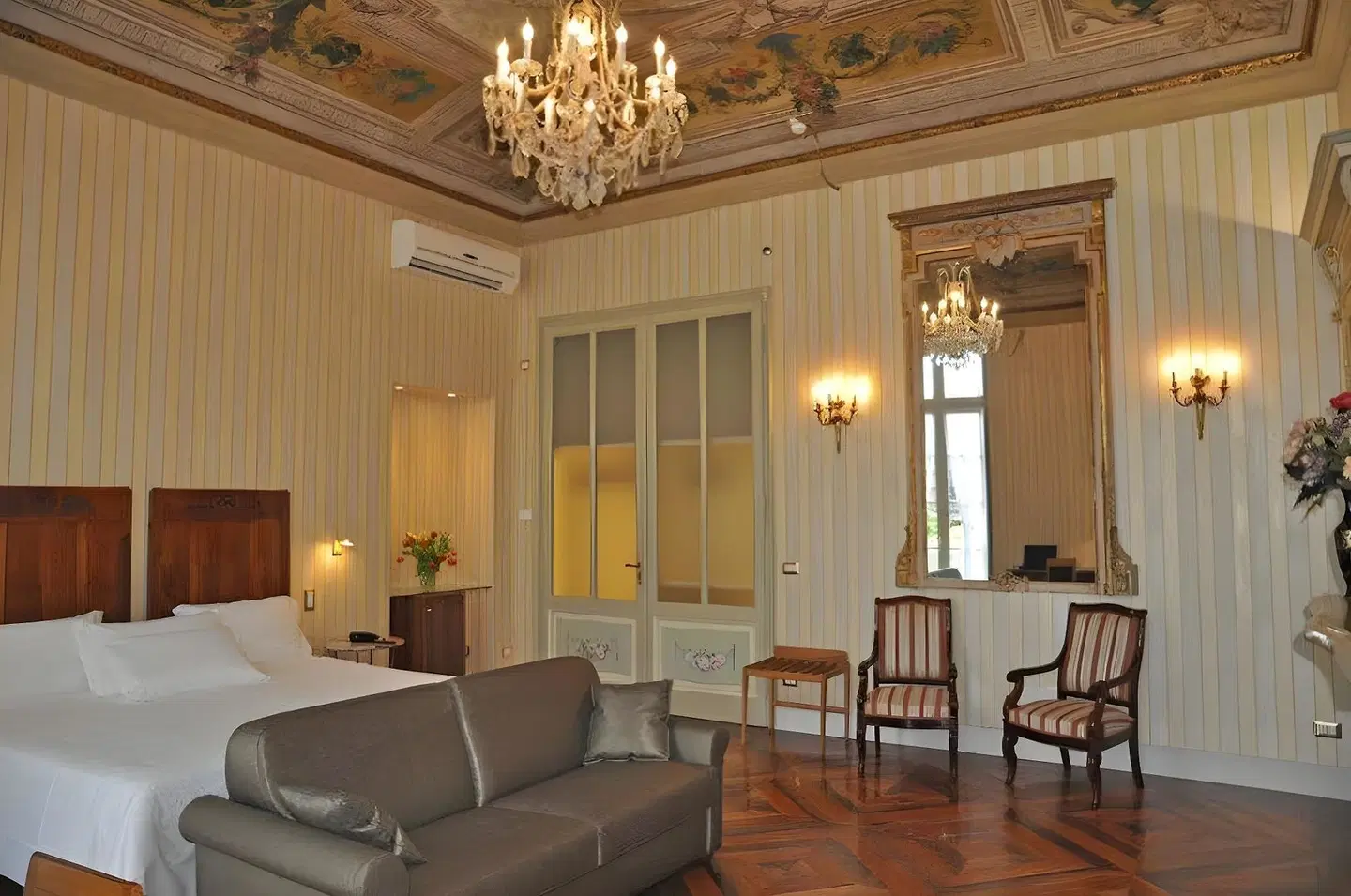 Roma e Rocca Cavour LOUNGE_LOBBY