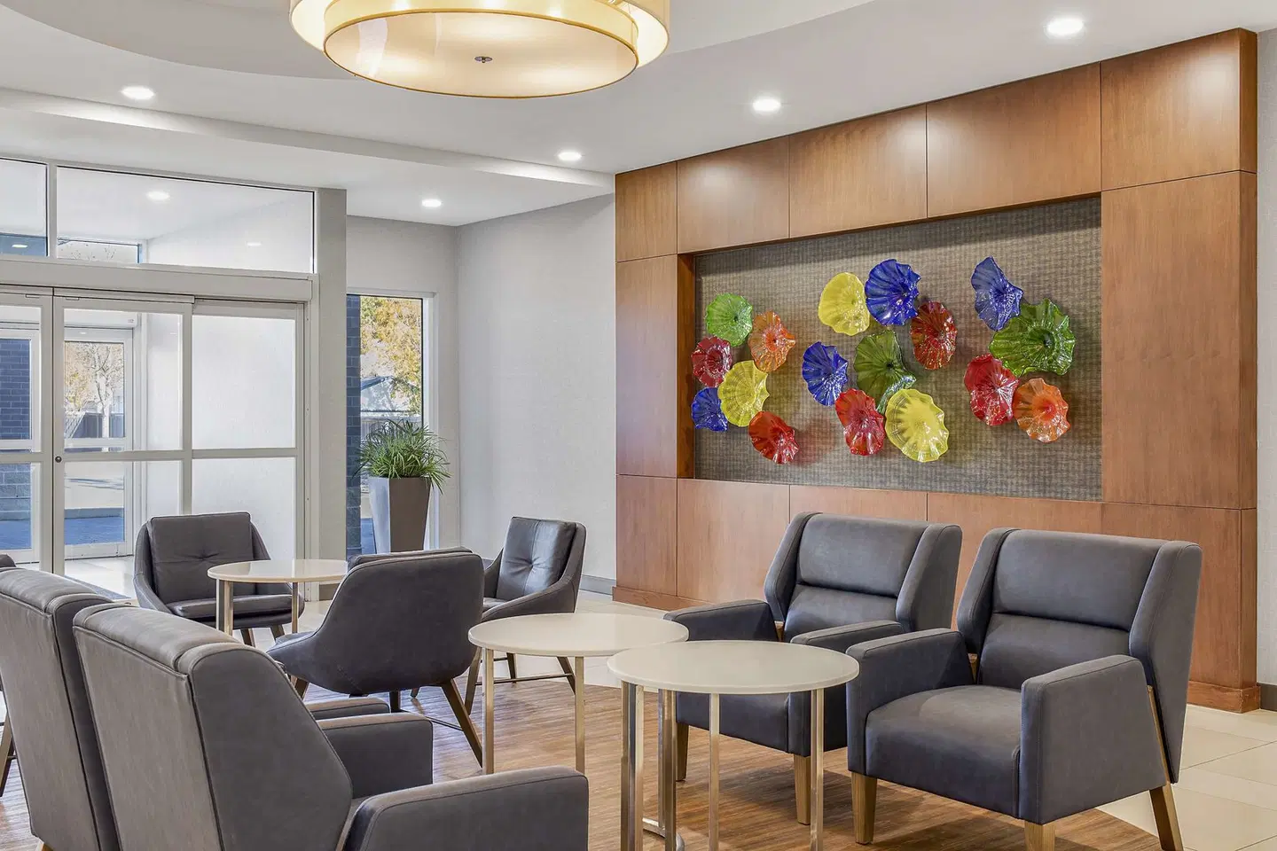 Homewood Suites by Hilton Winnipeg Airport - Polo Park LOUNGE_LOBBY