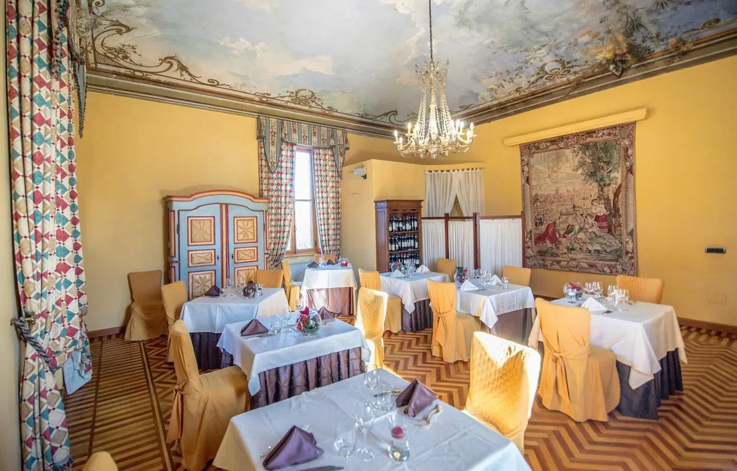 Castello Rosso Restaurant