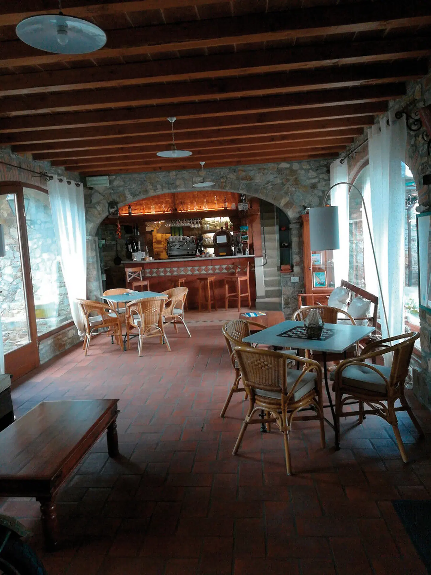 Giunasco Bar