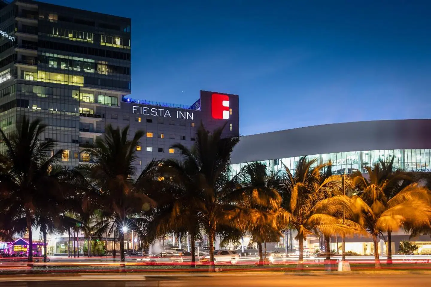 Fiesta Inn Cancun Las Americas EXTERIOR