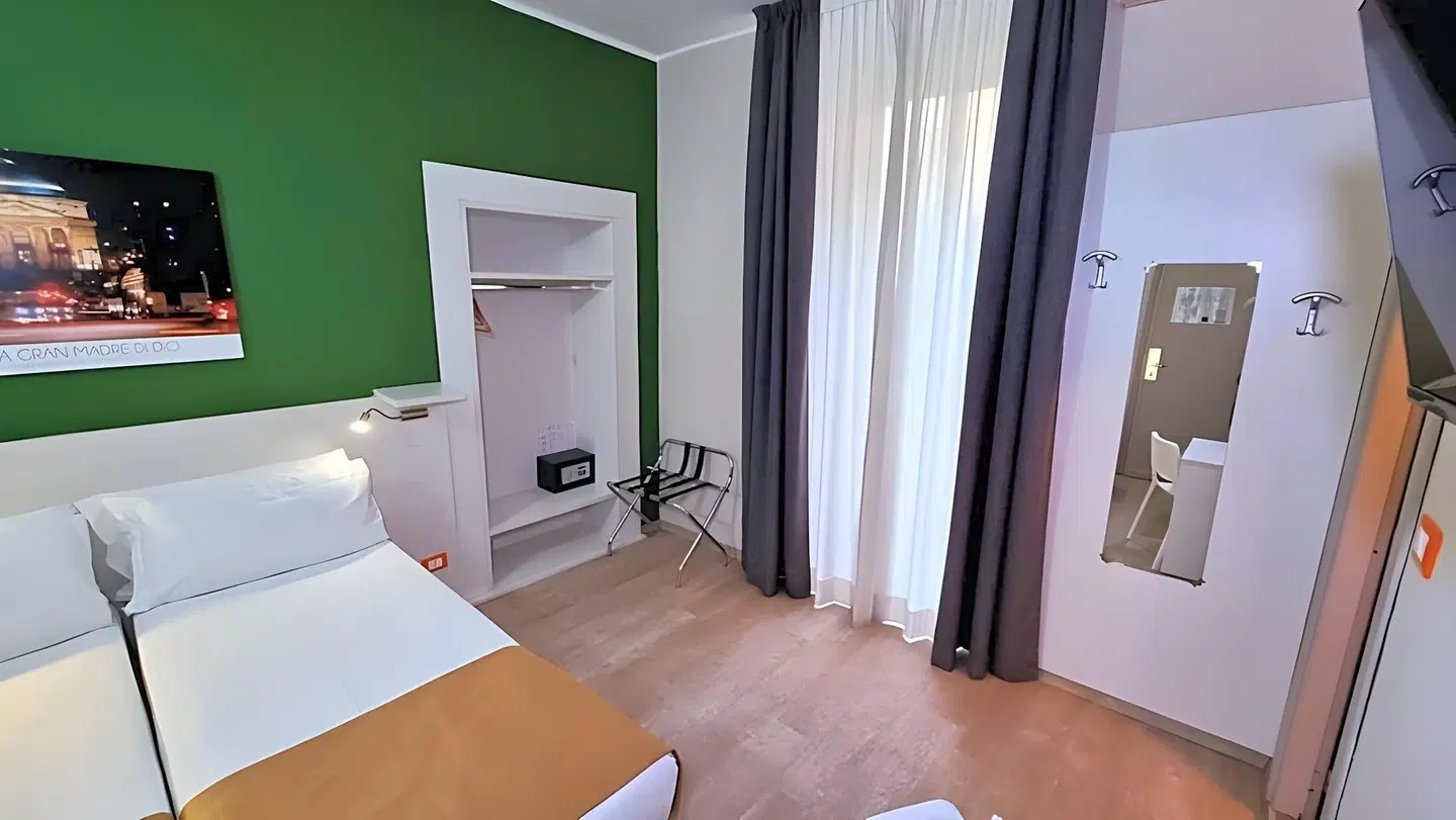 Green Class Hotel Astoria ROOM_EXAMPLE