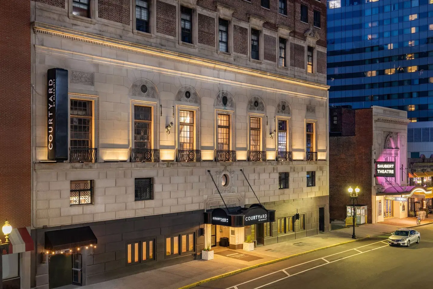 Courtyard by Marriott Boston Downtown EXTERIOR