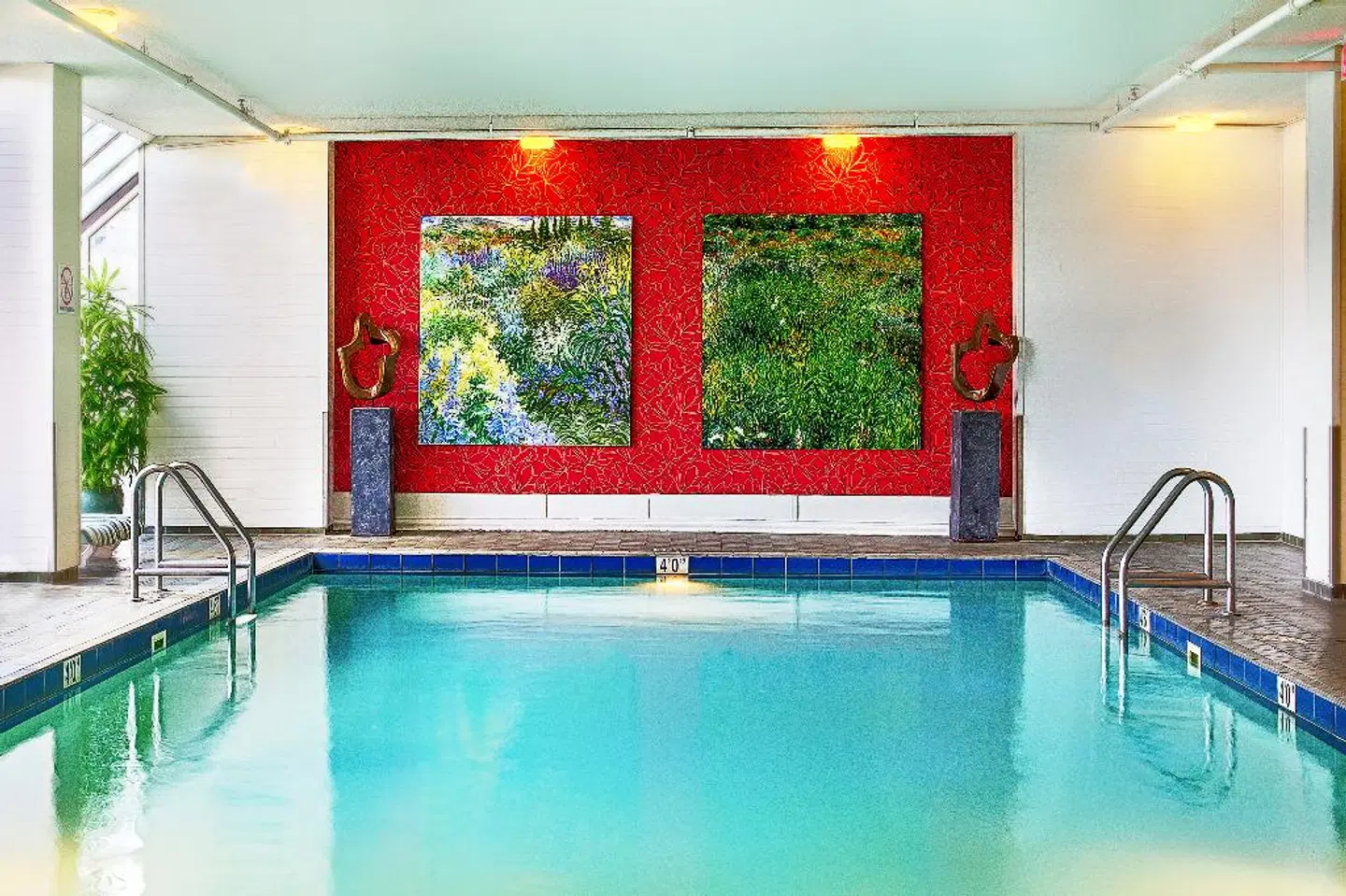 Pinnacle Hotel Vancouver Harbourfront Hallenbad