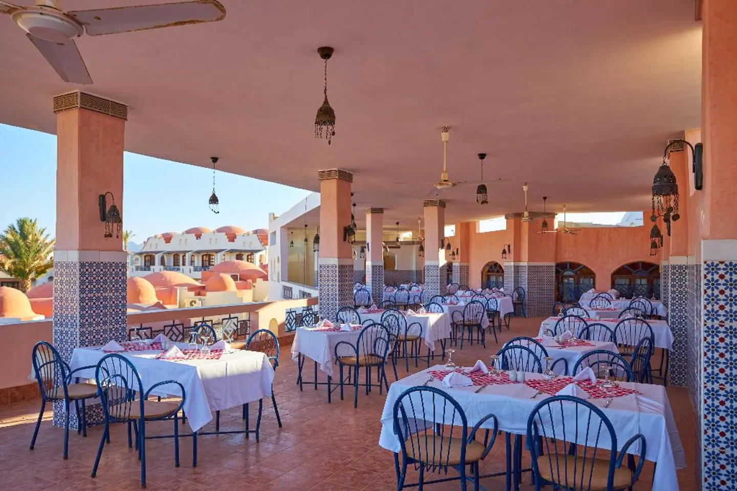 Protels Crystal Beach Resort Restaurant
