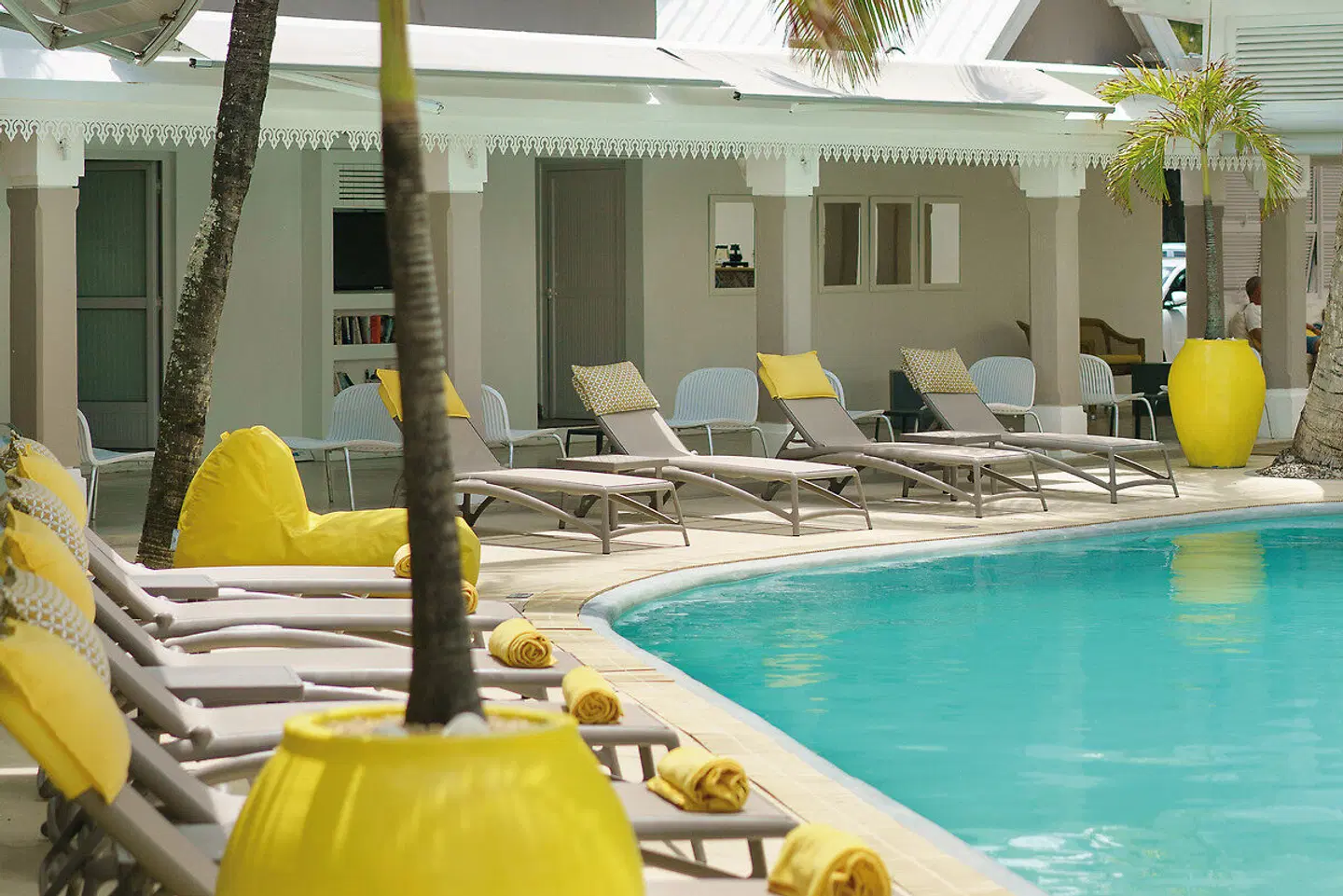 Tropical Attitude Hallenbad