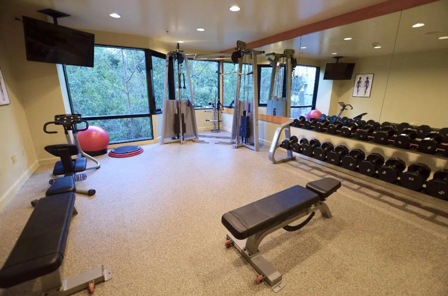Hilton Los Angeles/Universal City SPORTS_AND_LEISURE