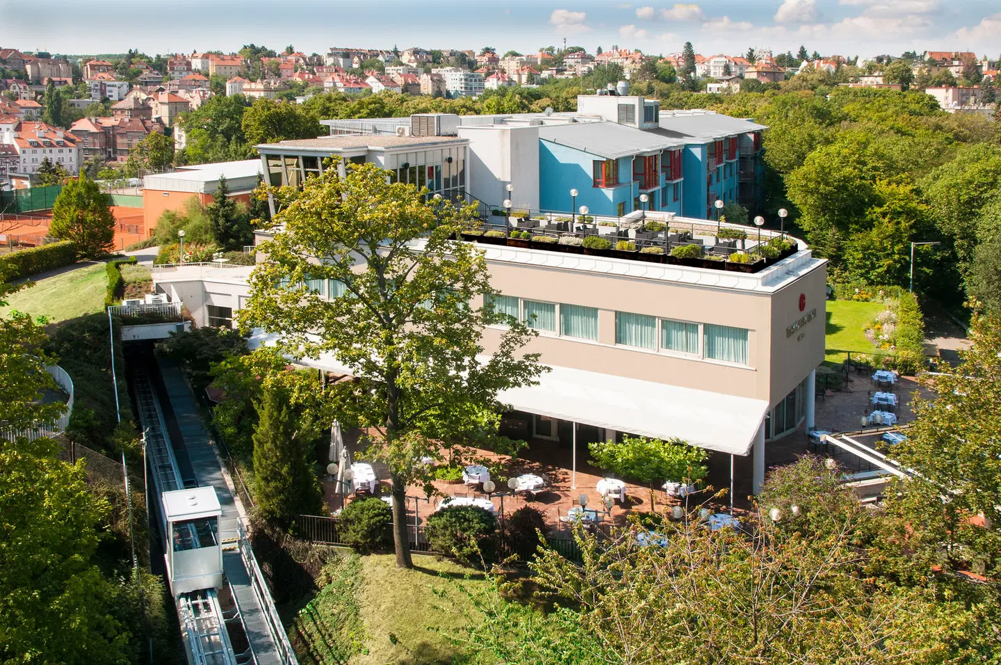 NH Prague EXTERIOR