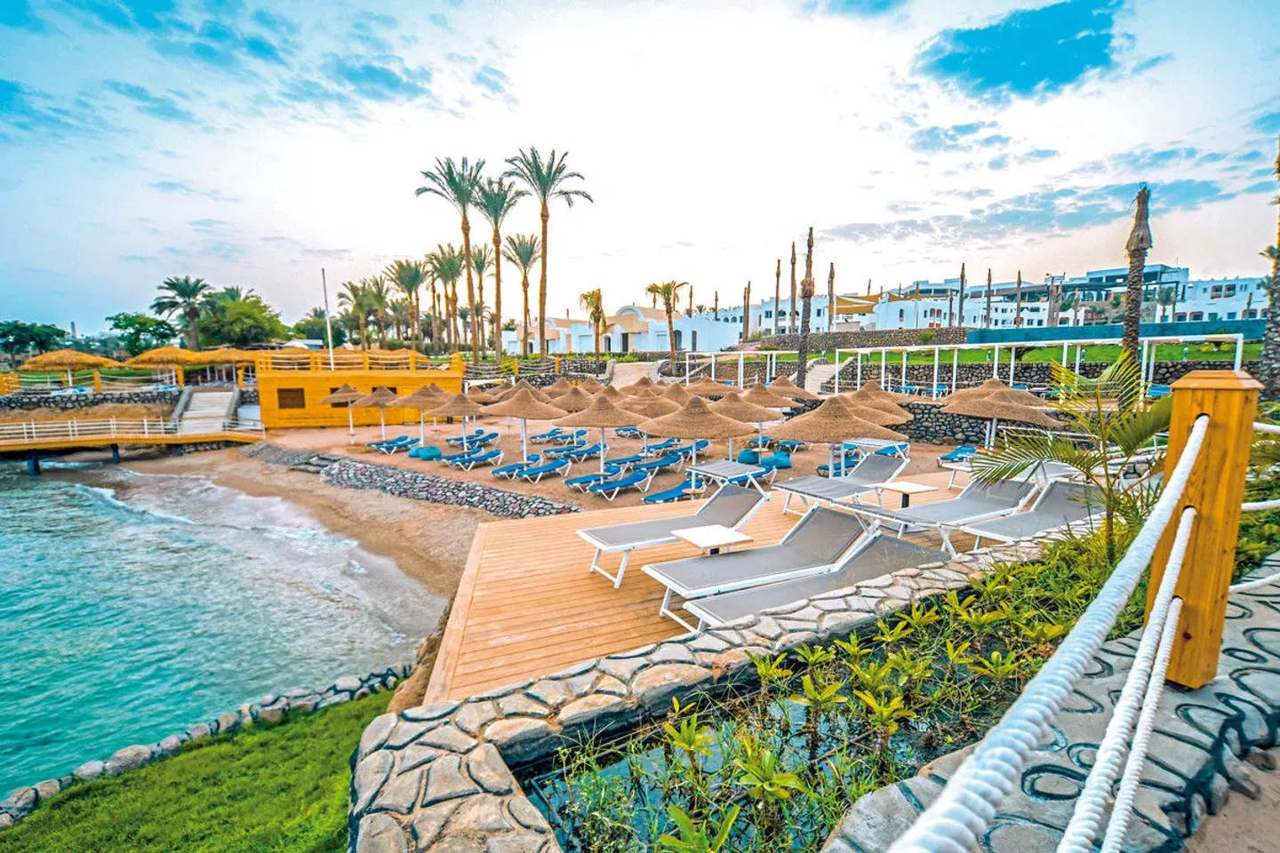 SUNRISE Diamond Beach Resort - Grand Select OUTDOOR_POOL