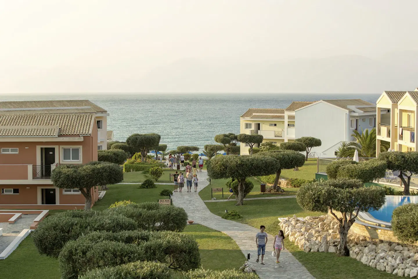 Mareblue Beach Corfu Resort Garten