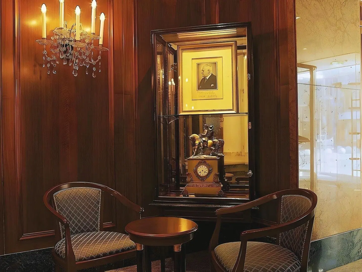Ambassador LOUNGE_LOBBY