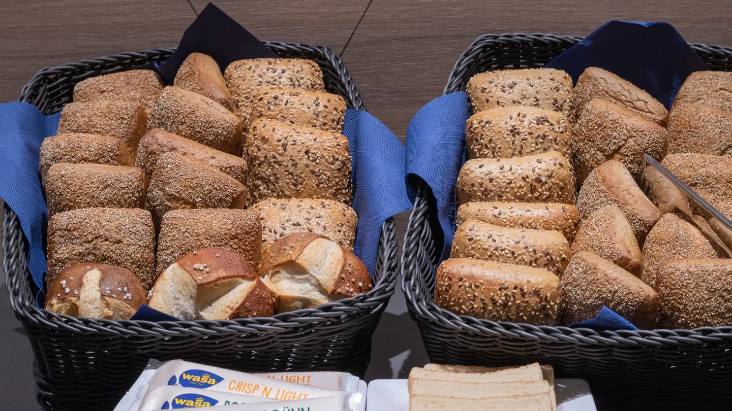 Holiday Inn Express & Suites Potsdam by IHG PEOPLE