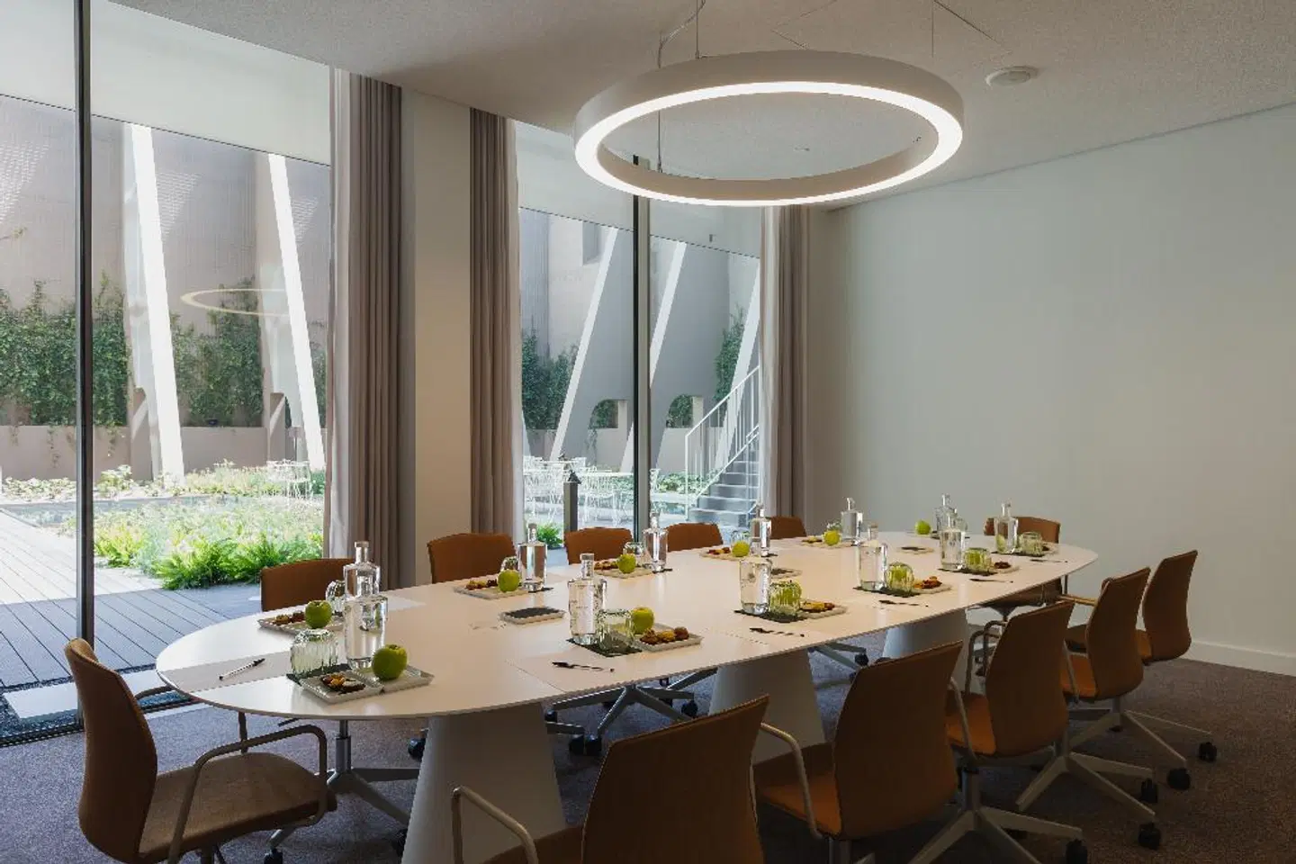 Lumen Hotel & The Lisbon Light Show Konferenz