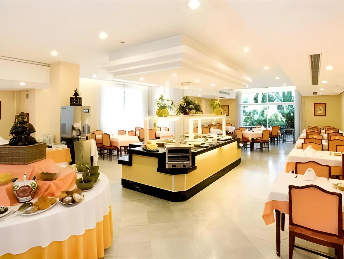 Aparthotel Monarque Sultán Bar