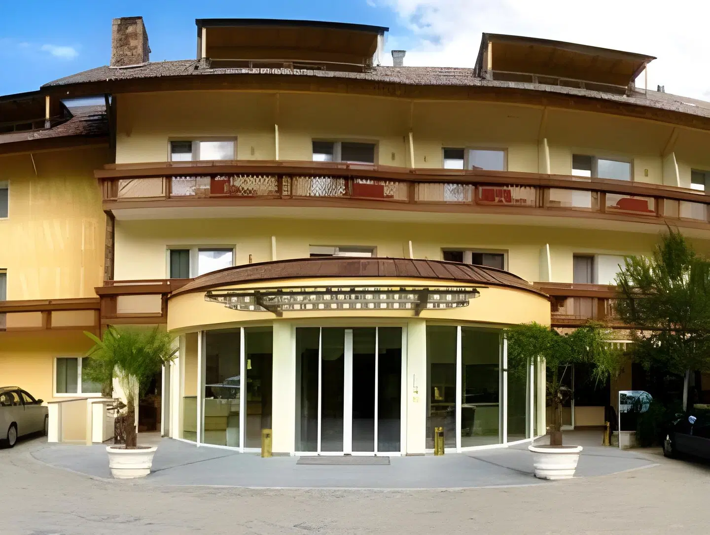 Weingarten EXTERIOR