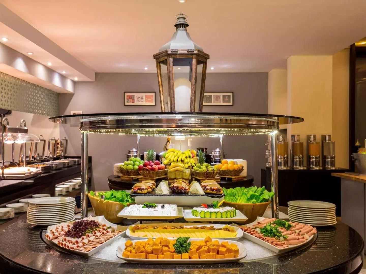 Novotel Deira Creekside Dubai Restaurant