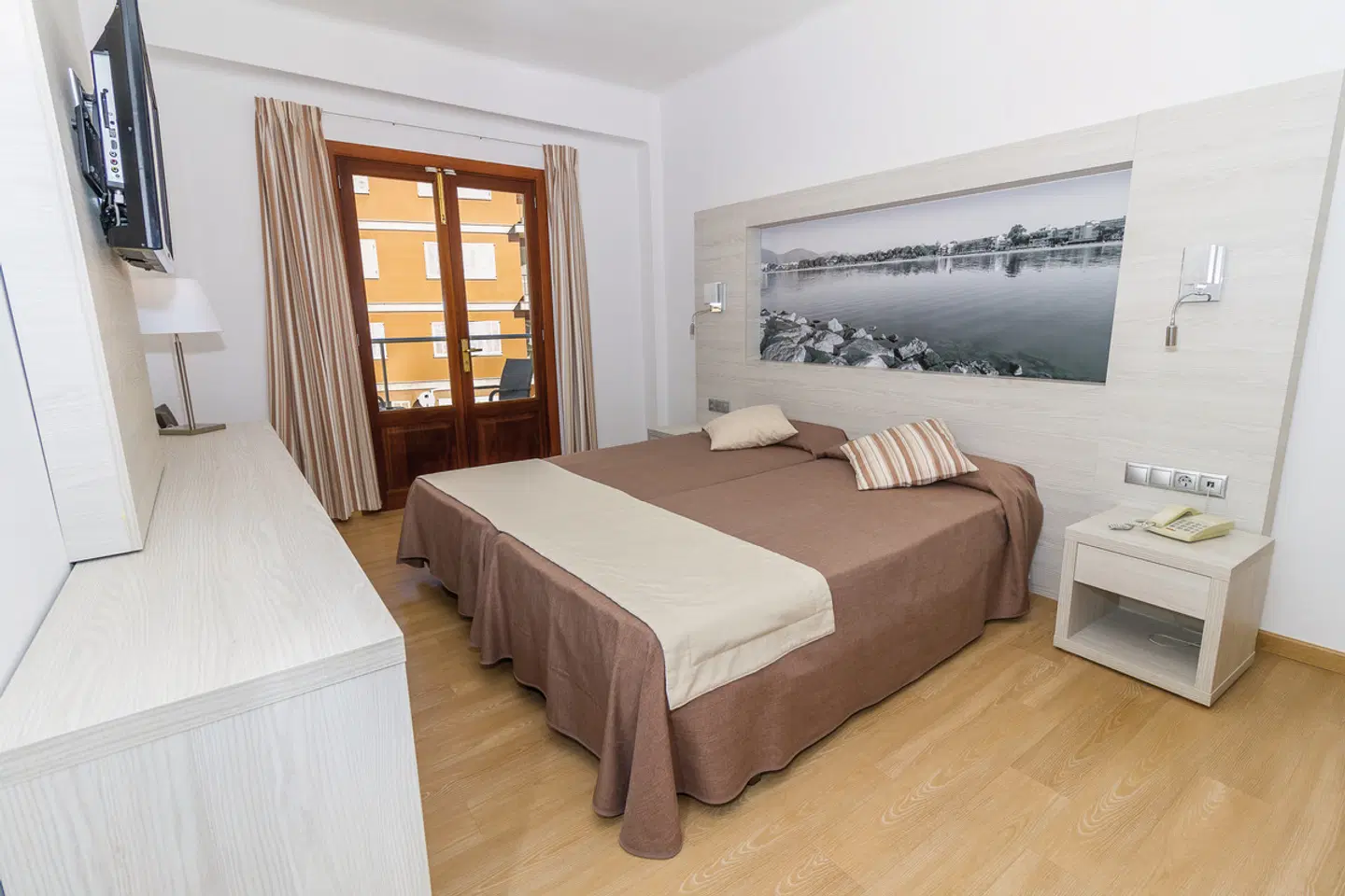 Eix Alcudia ROOM_EXAMPLE