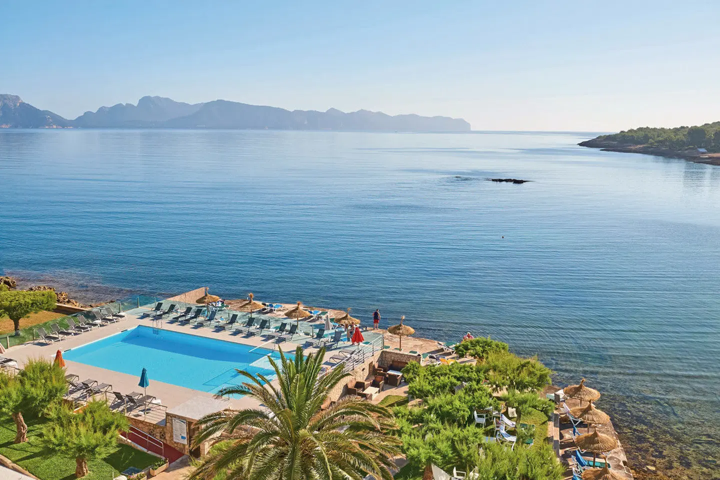Moré OUTDOOR_POOL