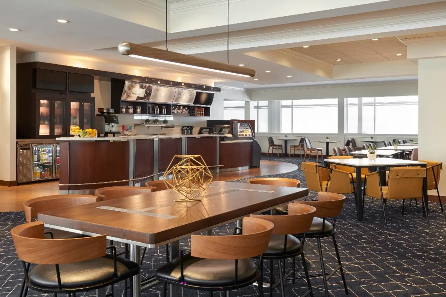 Courtyard by Marriott Ottawa Downtown Bar
