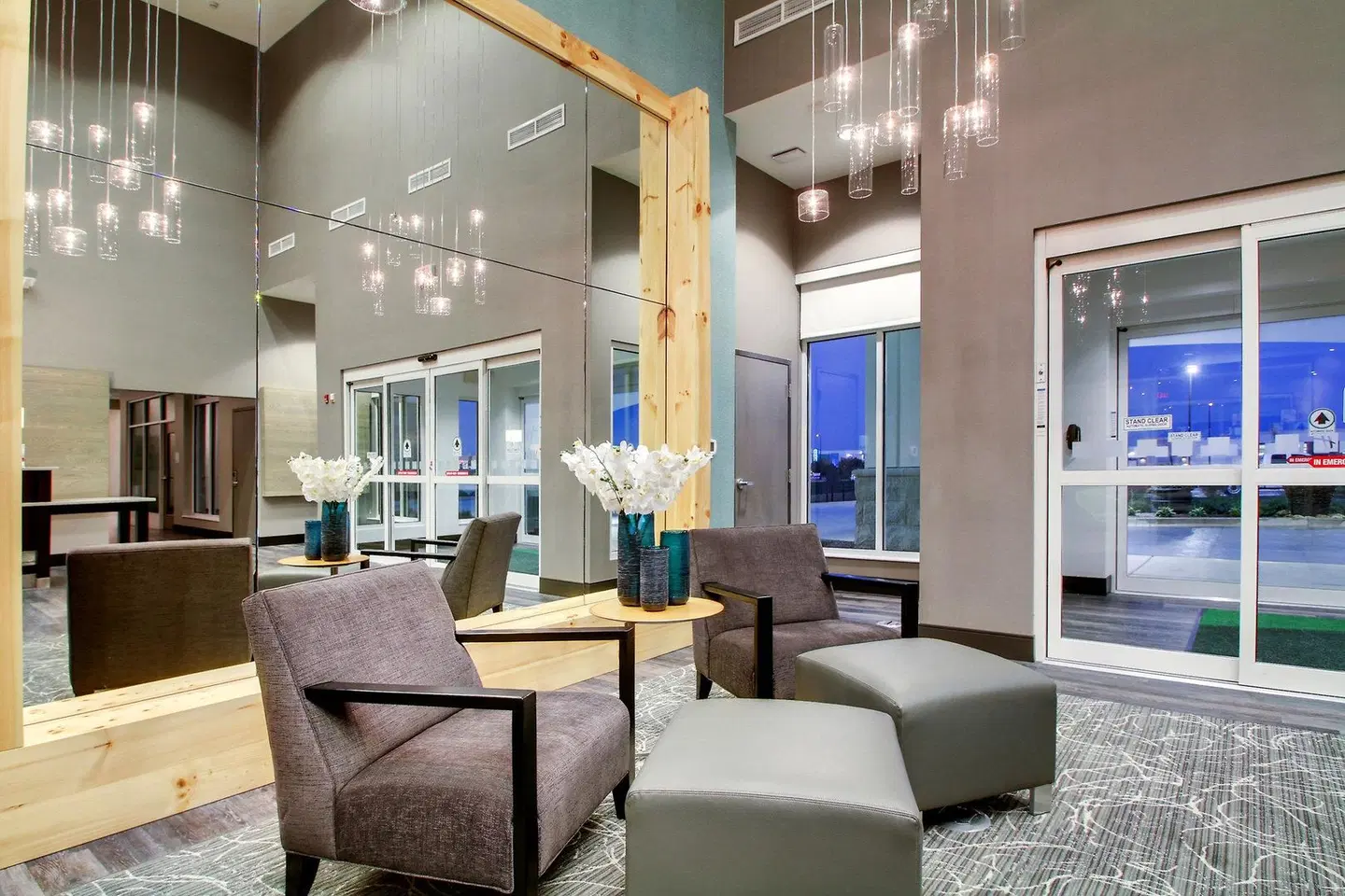 Holiday Inn & Suites Peoria At Grand Prairie by IHG LOUNGE_LOBBY