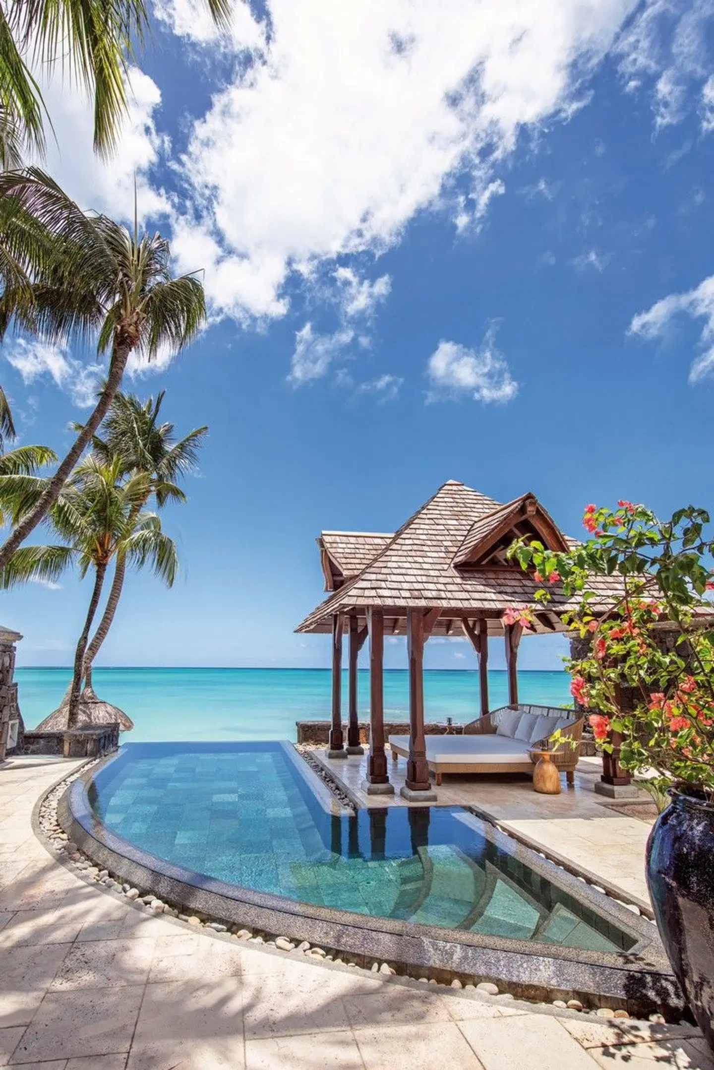 Royal Palm Beachcomber Luxury TERRACE