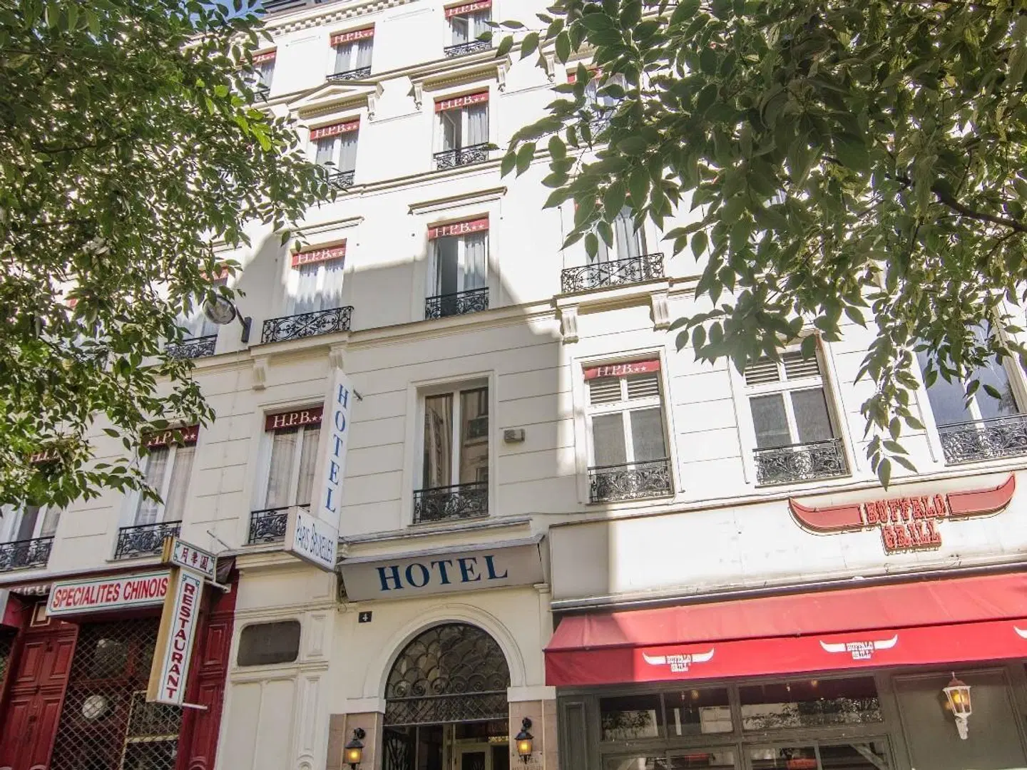 Paris Bruxelles EXTERIOR