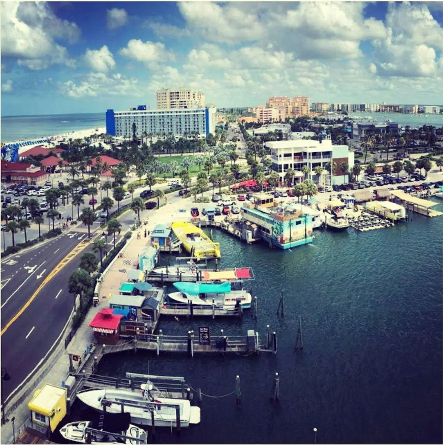 Pier House 60 Marina Hotel EXTERIOR