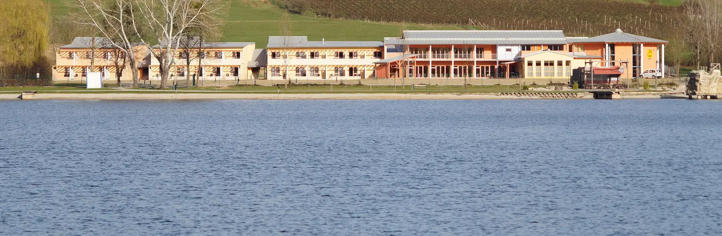 JUFA Hotel Stubenbergsee EXTERIOR
