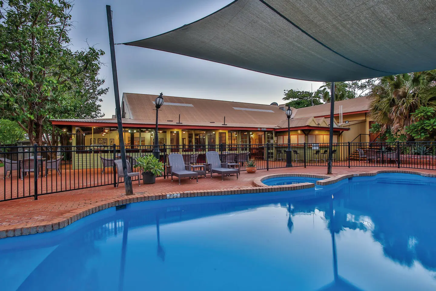 Kimberley Hotel Hallenbad