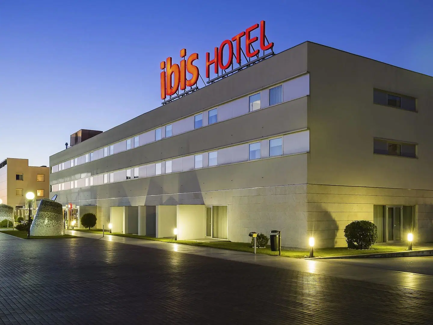 ibis Porto São João EXTERIOR