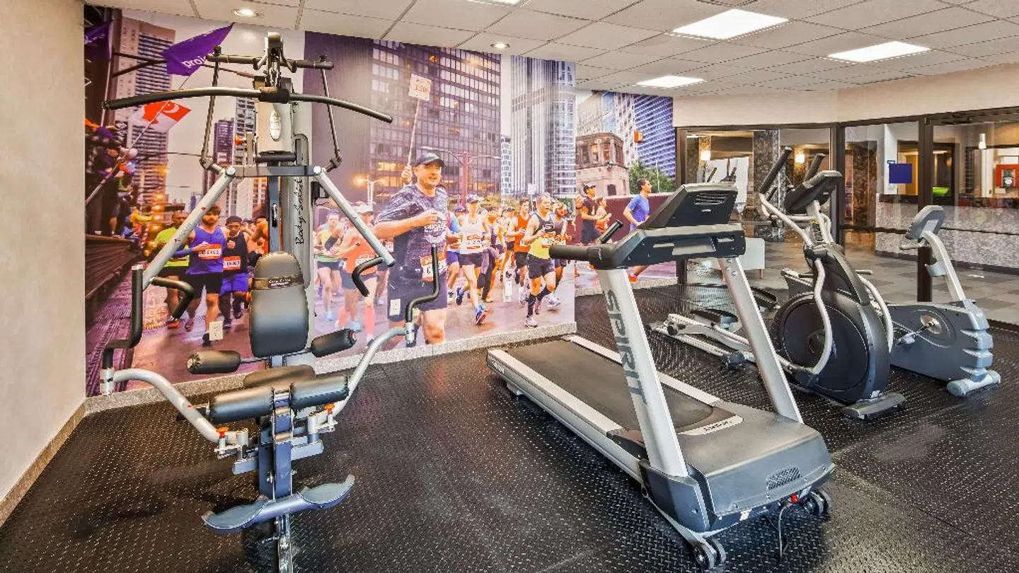 Best Western Inn & Suites - Midway Airport SPORTS_AND_LEISURE