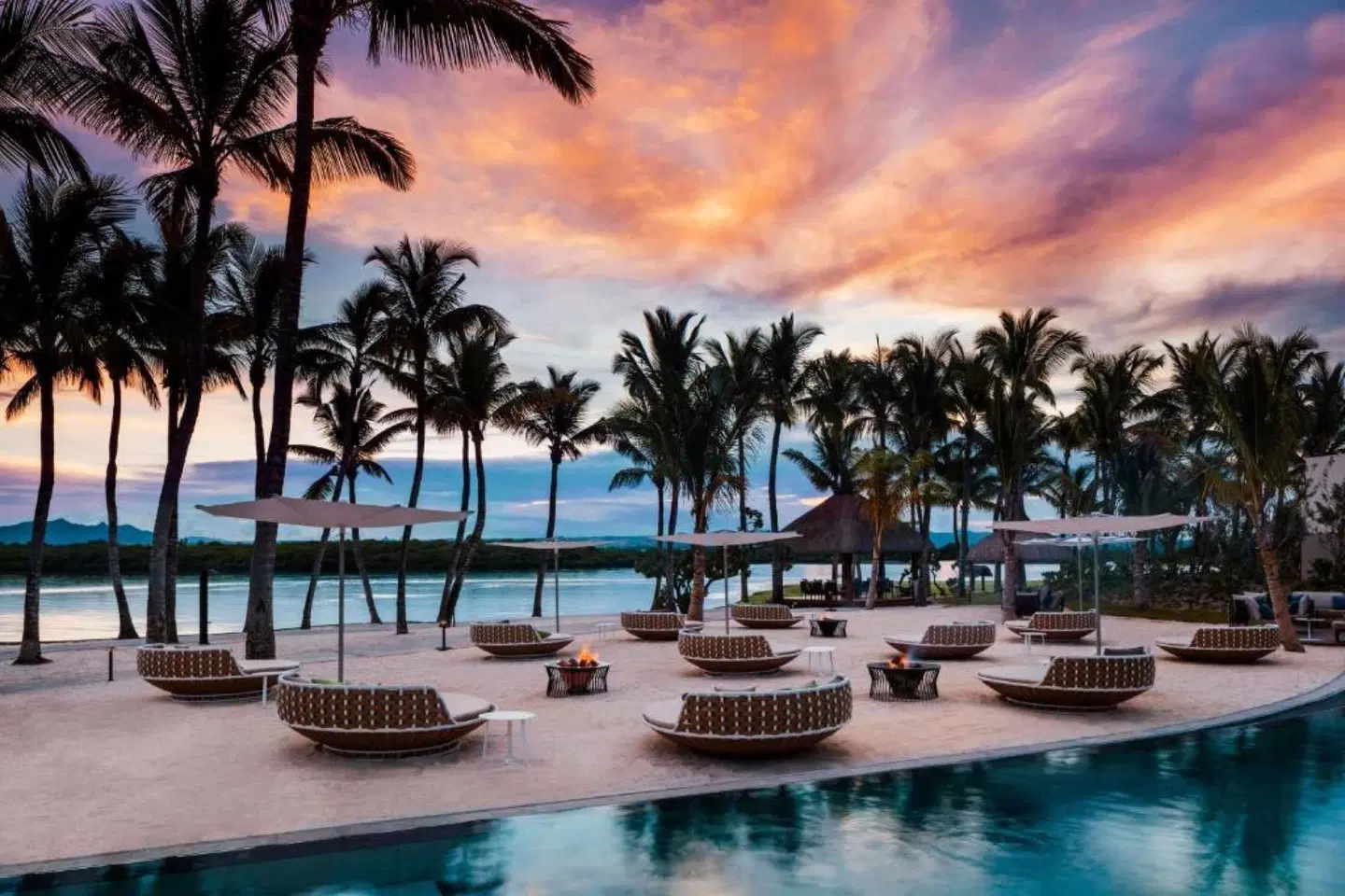One & Only Le Saint Geran OUTDOOR_POOL